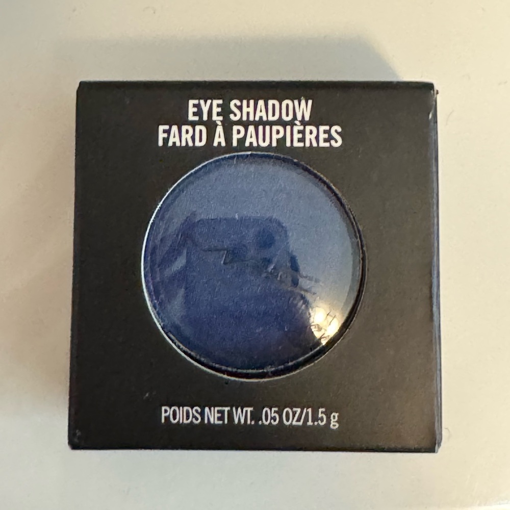 MAC eyeshadow shade in the shadows frost